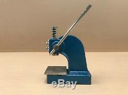 NO30 Professional Upholstery Button Press with Cutter Dies Tops & Backs