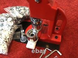 VEVOR 25mm Button Badge Maker Press 500 Button Parts, Tools & Circle Cutter